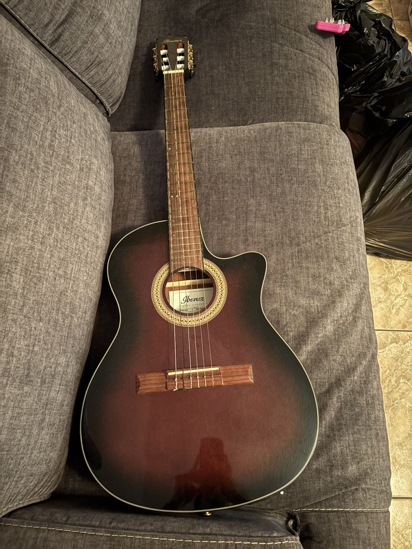 Classical Eletric Acoustic Guitar (you Can Haggle)