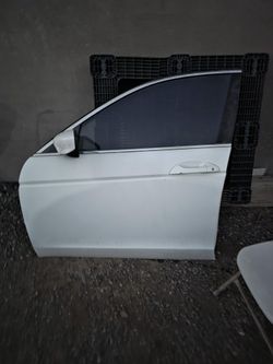 2008-2012 Honda Accord Front Door Left OEM 