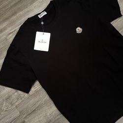 Moncler T-shirt