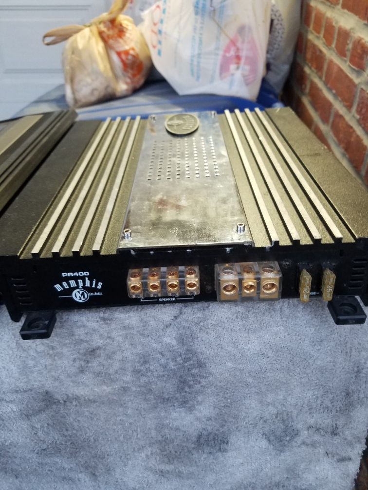 Car amplifier2planta de musica nitida menphis pr400 & directe 1100d cada una Un$75