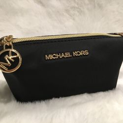 Michael Kors Pouch