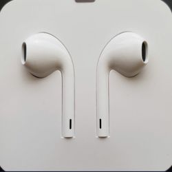 NEW OEM Apple EarPods (not Airpods)