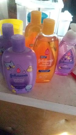 Johnson's baby shampoo & bath