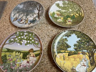 4 Season Decor Plates