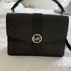 Michael Kors, Crossbody Purse - Black