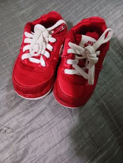 Nike Air Force varsity red babies shoes size 5.5C like new