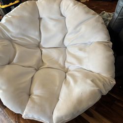 Papasan Chair