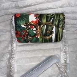 New Dolce & Gabbana Patchwork Girl’s Python Skin Convertible Crossbody