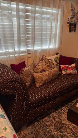 Love seat