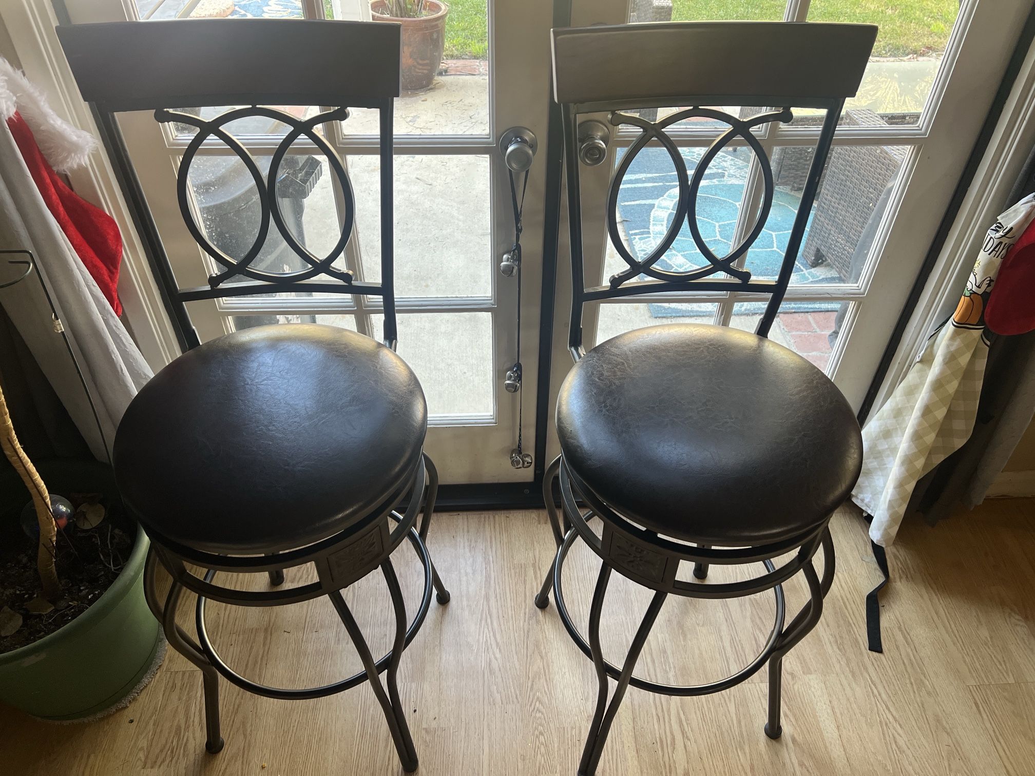 Swivel Stools