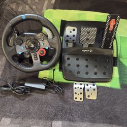 logitech g29 Steering Wheel Driving Simulator, For Pc And PlayStation 