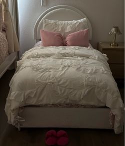 Twin Bed with mattress