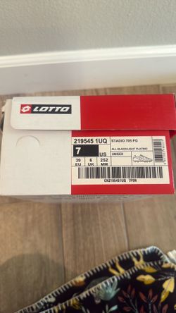 Lotto Men’s Soccer Cleats Stadio 705 FG