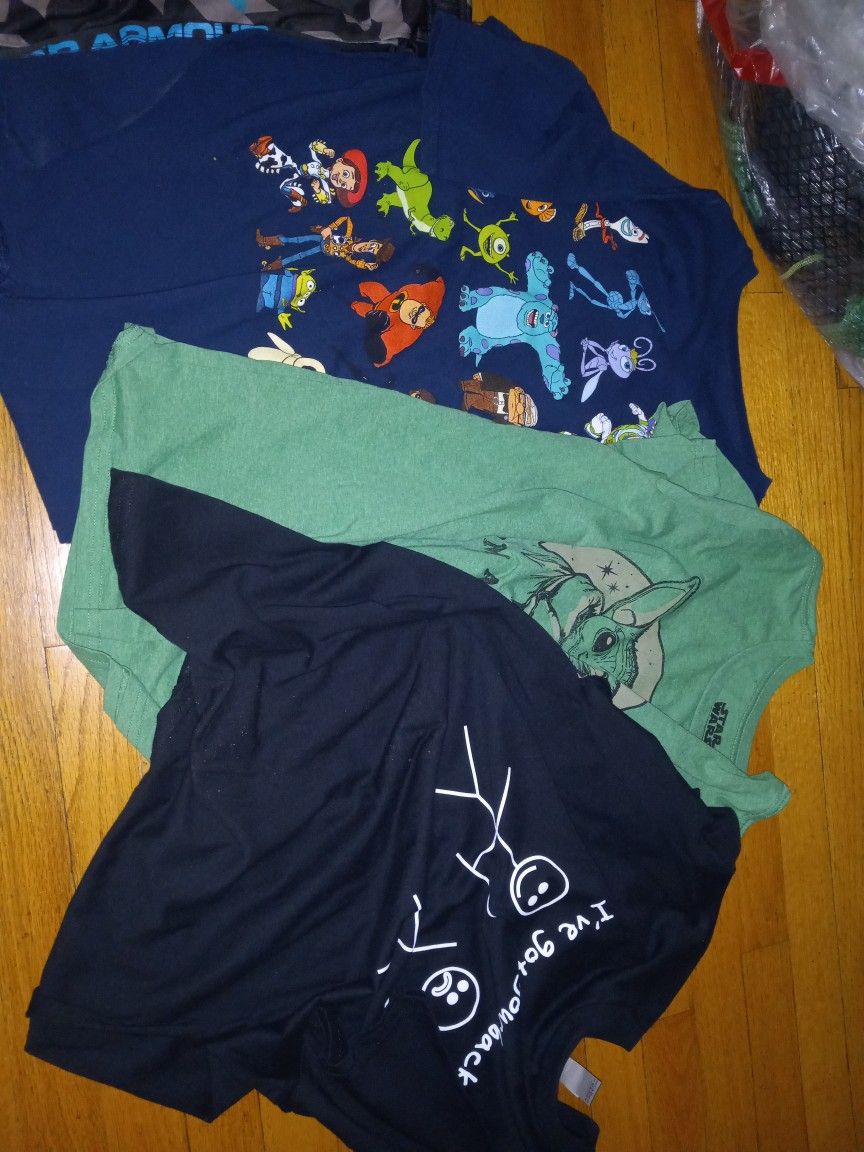 Free Bag Of Boy's Clothing. Size Large