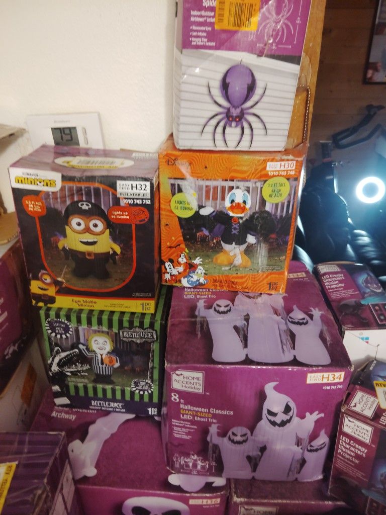Halloween Decor