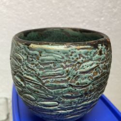 Rare Beautiful Handmade Painted Glazed Mini Fish? Design Green Vase Signed Artist 