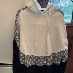 Louis Vuitton Unisex Hoodie Basically New 