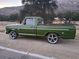 1975 Ford f100 short bed