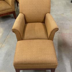 Used Lounge Chair With Ottoman
