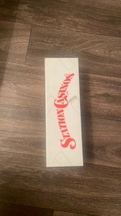 Station Casinos Glass Water Bottle – New in Box