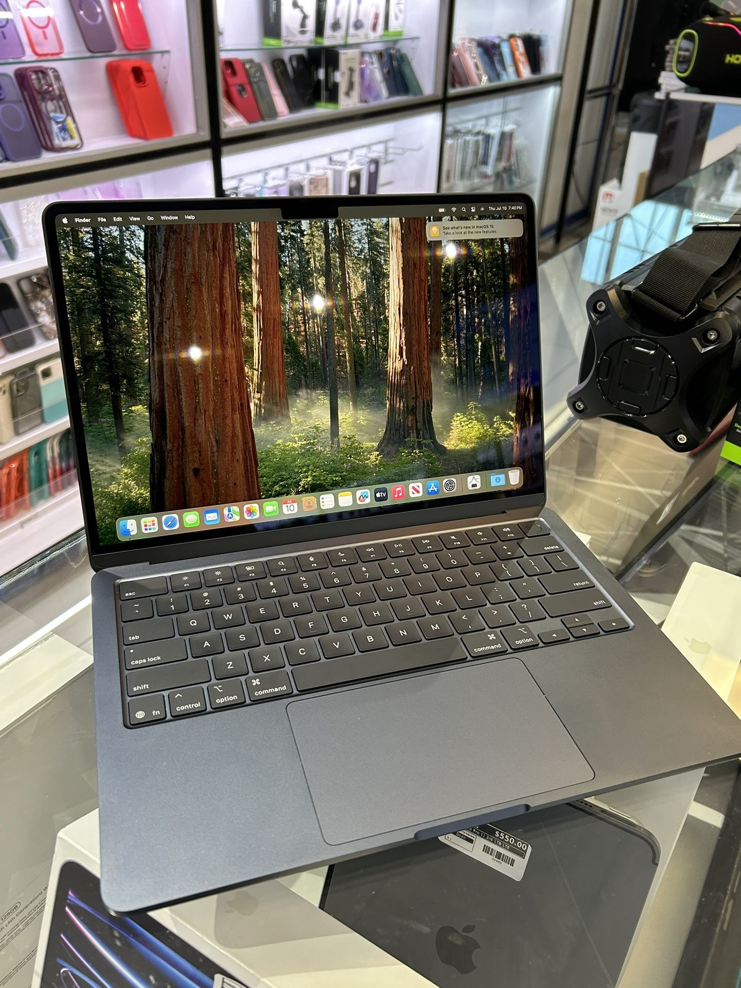 MacBook Air 2025 13” M4 8GB 256GB