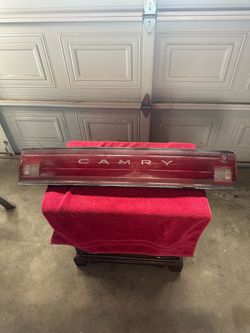 Rear center trunk light