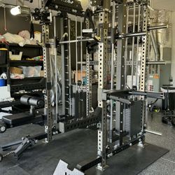 BRAND NEW SMITH MACHINE SQUAT RACK POWER CAGE IN BOX - FREE DELIVERY 