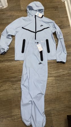 Nike tech Windrunner set
