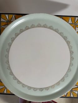 Cake or serving plate