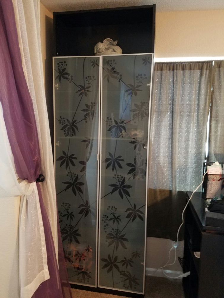 Ikea display cabinet with Nickleby glass doors