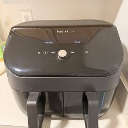 AIR FRYER Instant Vortex Plus 8 Qt Dual Basket Air Fryer – Excellent Condition