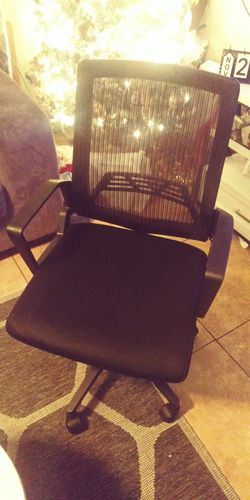 NEW DESK CHAIR