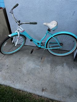 Schwin “26” used women beach cruiser