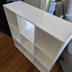 Bookshelf / shoe cubby