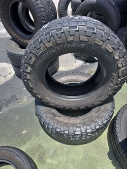 2 used LT275/70R18 COOPER AT3 XLT