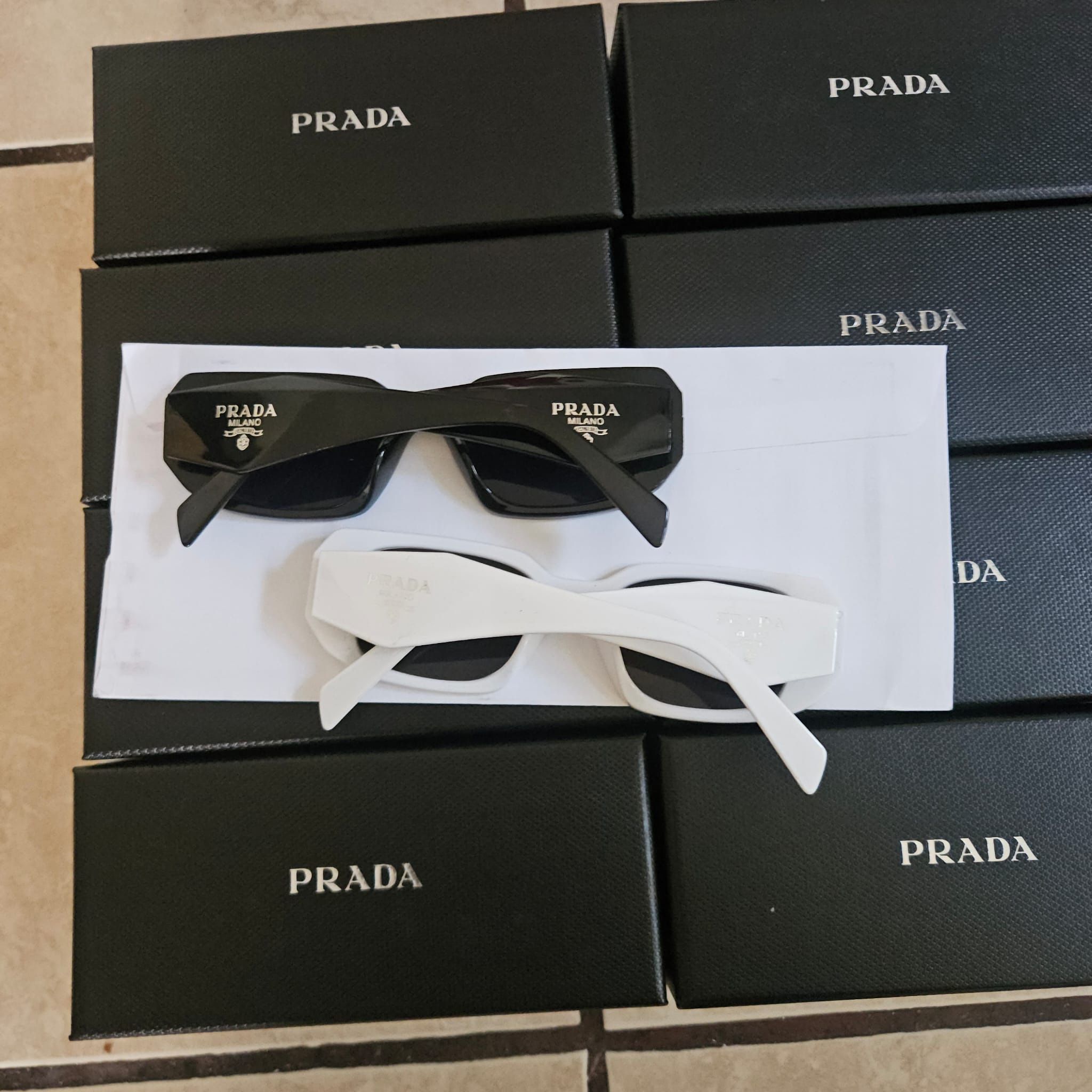 Wholesale Prada Sunglasses (bulk Sunglasses) Whites And Black (unisex)