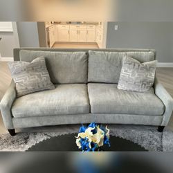 Sofa From Haverty’s Furniture - Like New - Clermont, FL