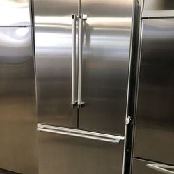 Thermador 36”wide Built In French Style Refrigerator In Stainless Steel 