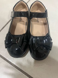 Girls shoes