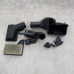 S550 Ford Factory Air Filter 