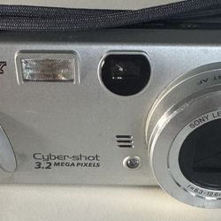 I’m Sony Cyber-shot Digital Camera 