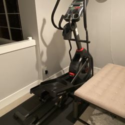 Like New Elliptical Machine ! Schwinn 