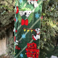 snoopy Christmas throw 