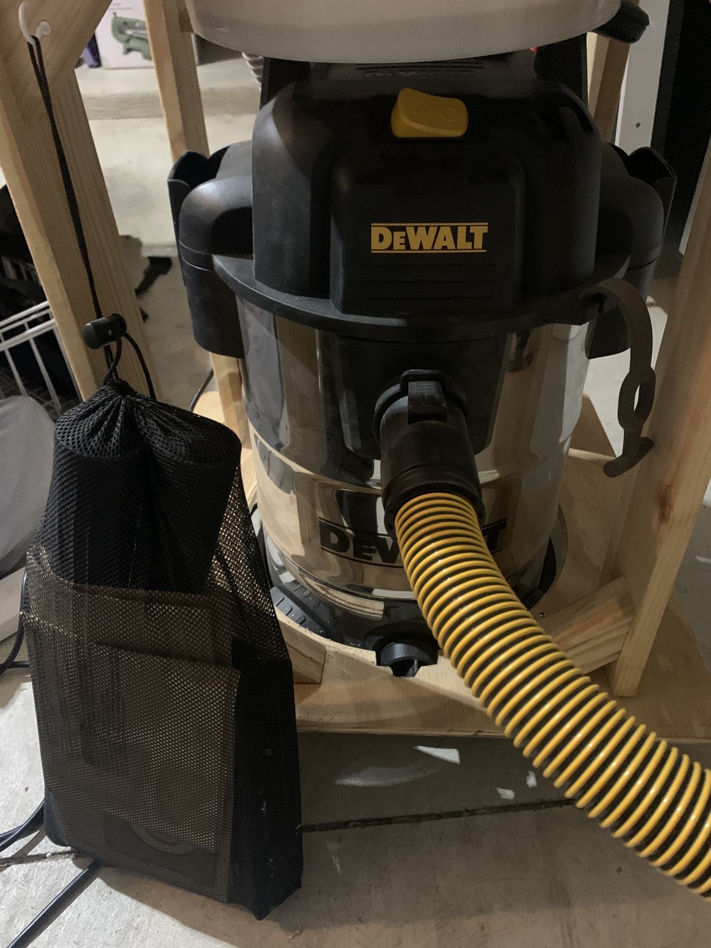 Dewalt wet dry Vac 8 Gallon