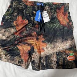Market Camo Shorts Brand New XL 