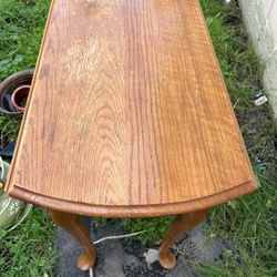Vintage oak wood drop-leaf end table
