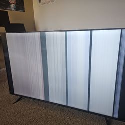 Hisense R6 58 Inch 4k TV (Panel is Broken) 