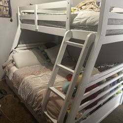 White Twin/Full Bunkbeds 