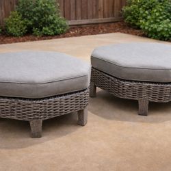Outdoor Wicker Ottomans / Patio Seating (Set of 2)