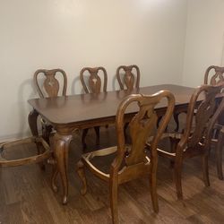 Dining Table Set